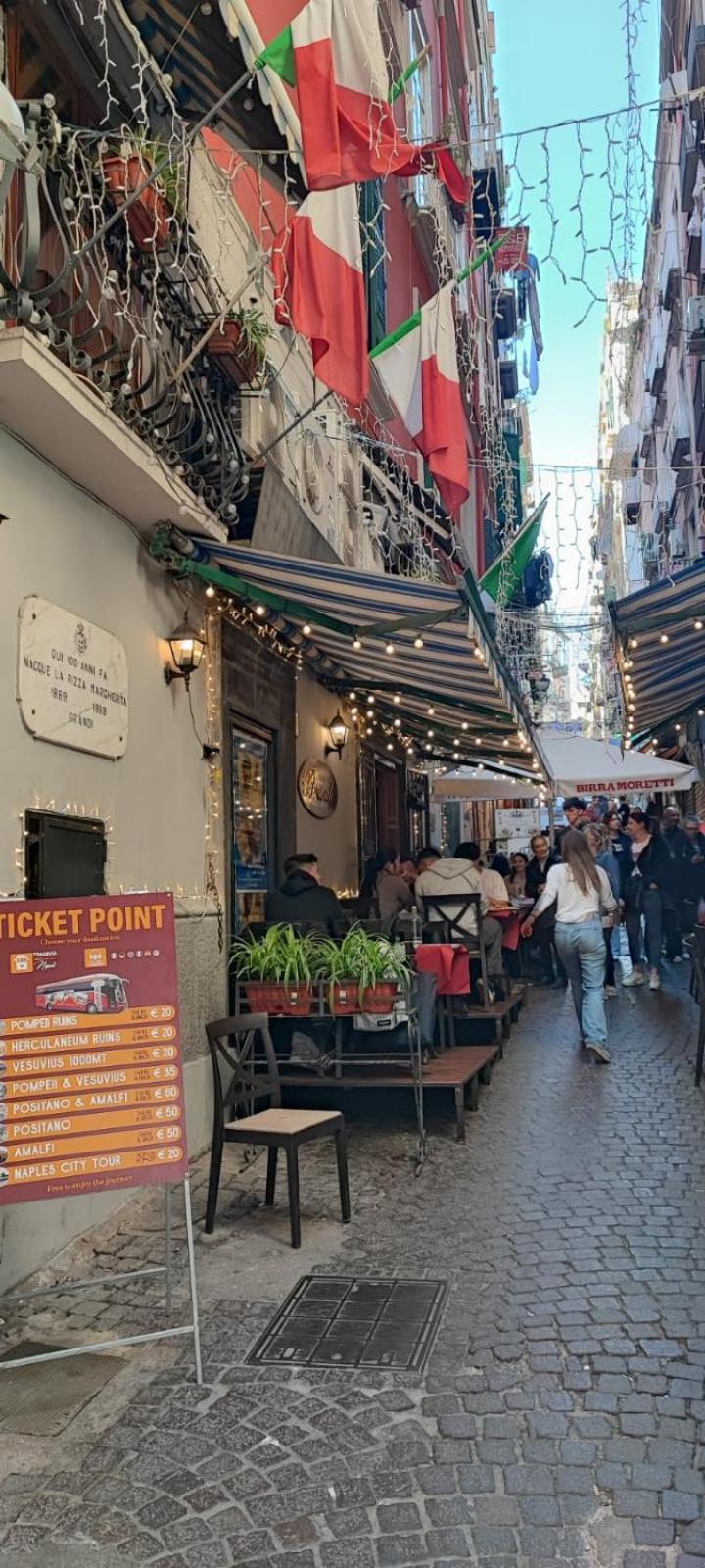 La Chicca Appartamento Intero Nei Quartieri Spagnoli Neapol Zewnętrze zdjęcie
